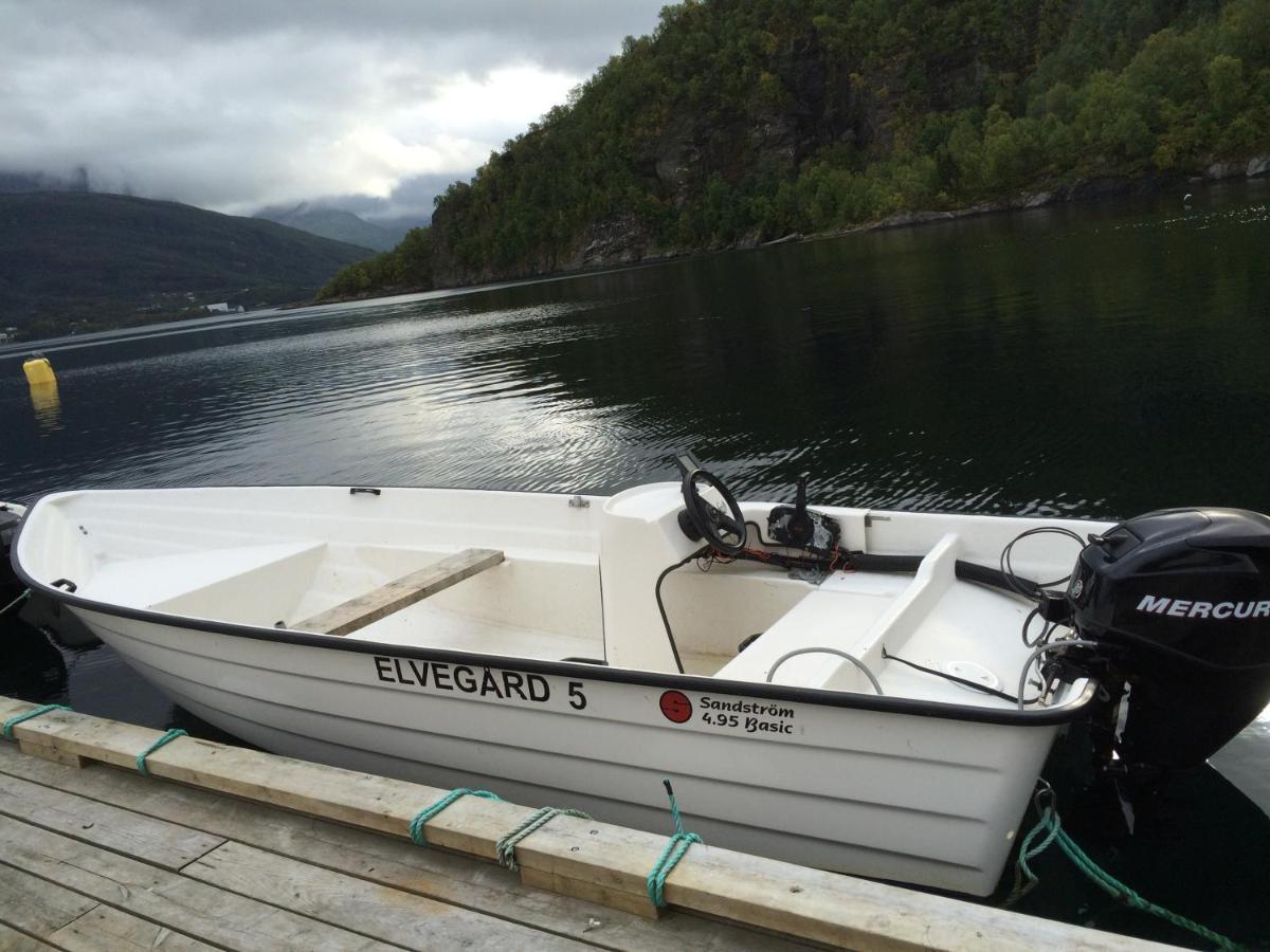 Elvegard Fjordcamp Hotel Grov Kültér fotó